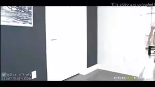 نيك زوجة صديقي في غيابه