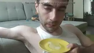 أفلام إباحية بقضيب أسود كبير: كريستين دود تئن بينما يمارس الرجل الأسود الجنس مع مهبلها الضيق