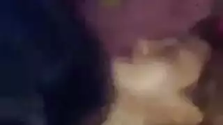 الفتيات يمارسن الجنس أمام الكاميرا لأنه يثيرها كثيرا