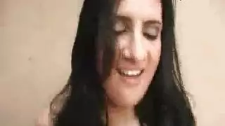 اكل الطعام من إقدام البنلت