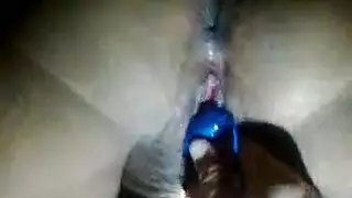 قذف داخلي عميق في كس مراهقة ضيق