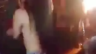 رقصة كباريه عارية تتحول إلى جنس جماعي مع عاهرة مصرية