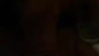 فيلم إباحي كامل: زوجان مثاران يشبعان الرغبات بجنس عنيف مليء بالأنين